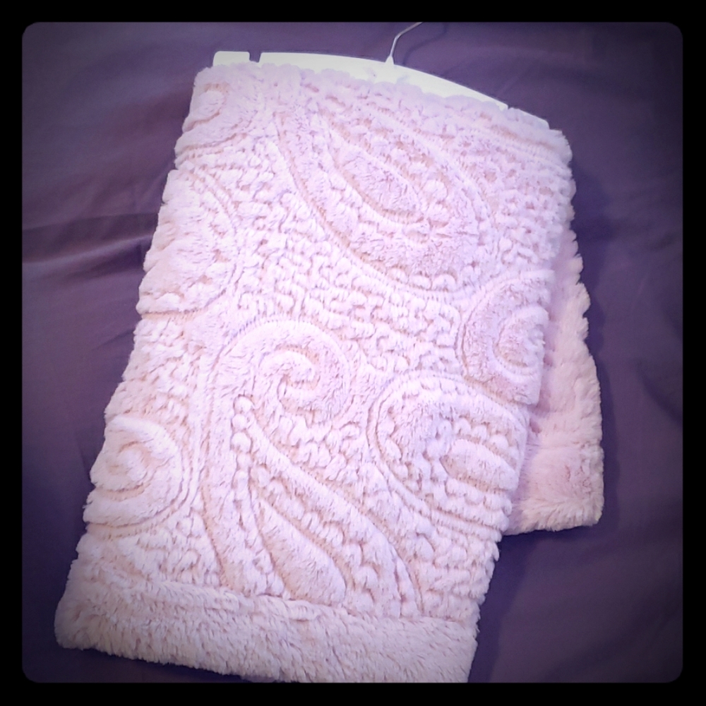 New Faux Fur Baby Blanket